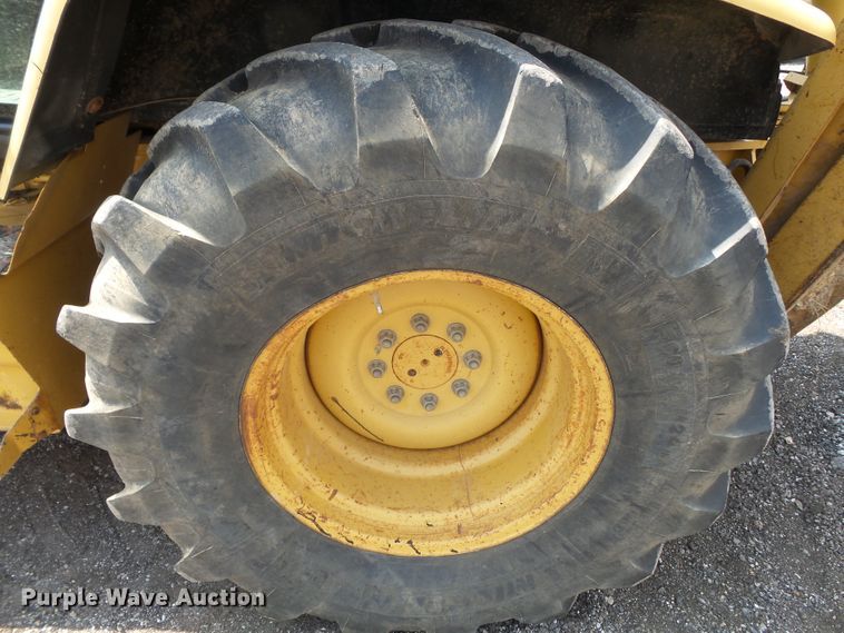 image for item DE7842 2003 Caterpillar 420D backhoe