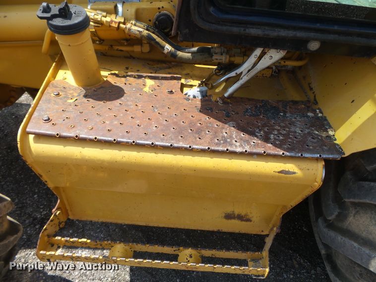 image for item DE7842 2003 Caterpillar 420D backhoe