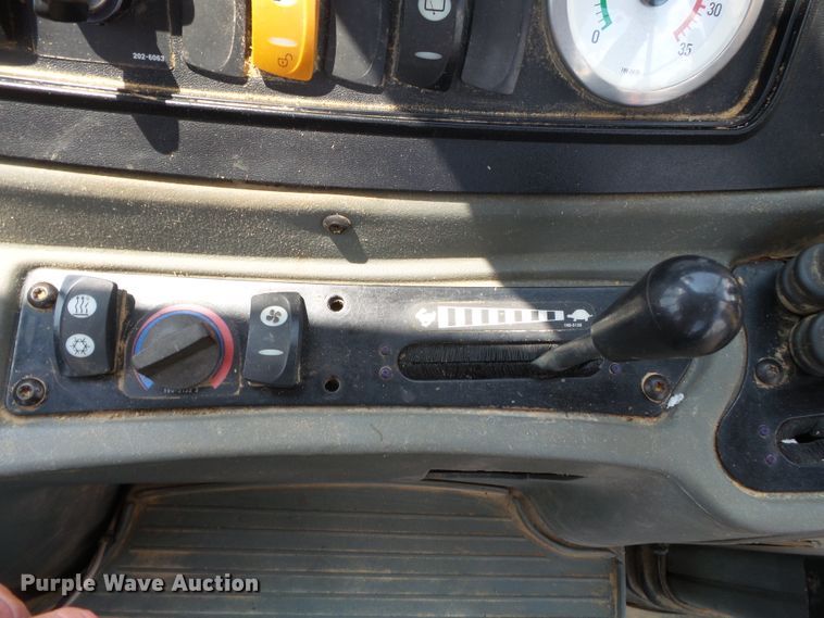 image for item DE7842 2003 Caterpillar 420D backhoe