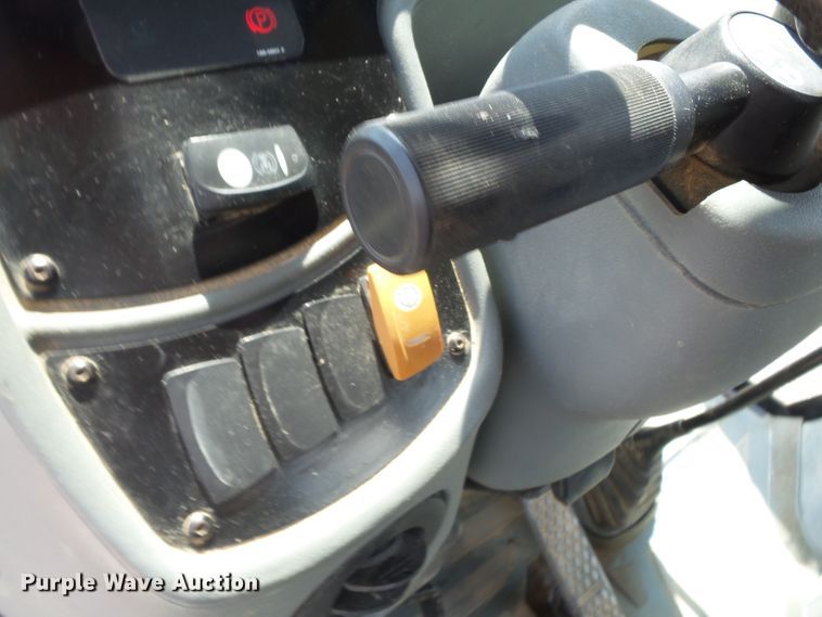 image for item DE7842 2003 Caterpillar 420D backhoe