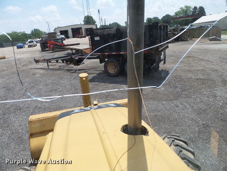 image for item DE7842 2003 Caterpillar 420D backhoe