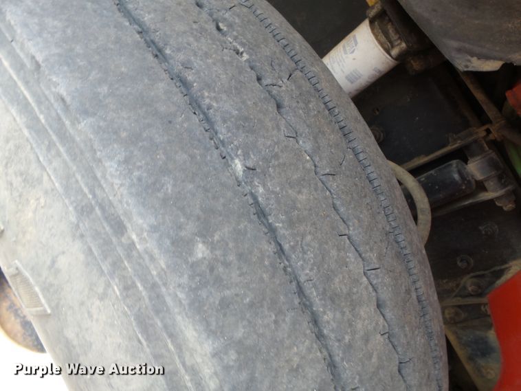 image for item DE7843 1996 Freightliner FL106 dump truck