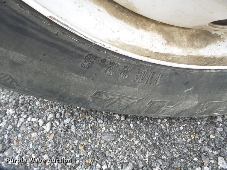 image for item DE7843 1996 Freightliner FL106 dump truck