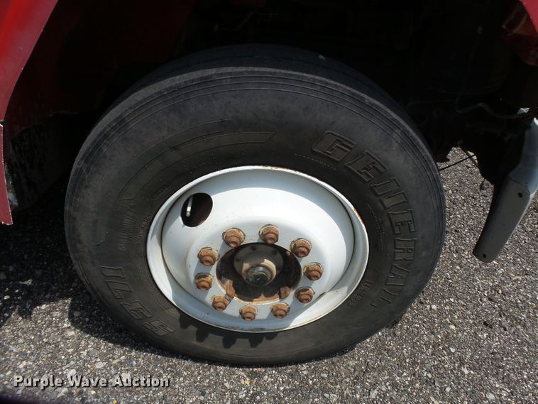 image for item DE7843 1996 Freightliner FL106 dump truck