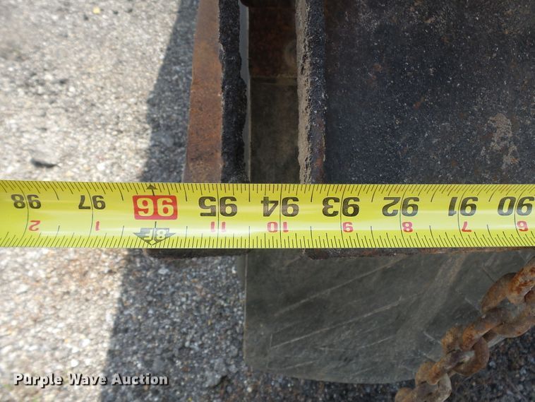 image for item DE7843 1996 Freightliner FL106 dump truck