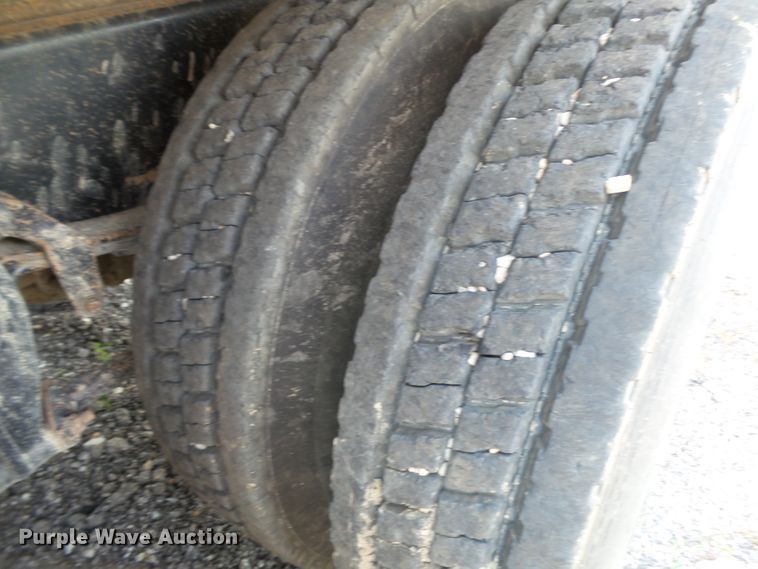 image for item DE7843 1996 Freightliner FL106 dump truck