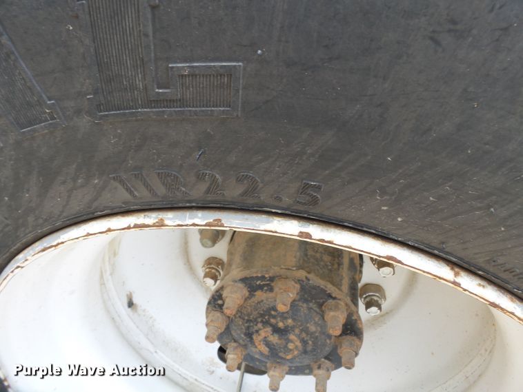 image for item DE7843 1996 Freightliner FL106 dump truck