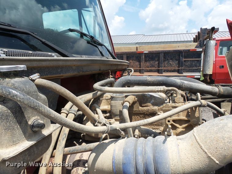 image for item DE7843 1996 Freightliner FL106 dump truck