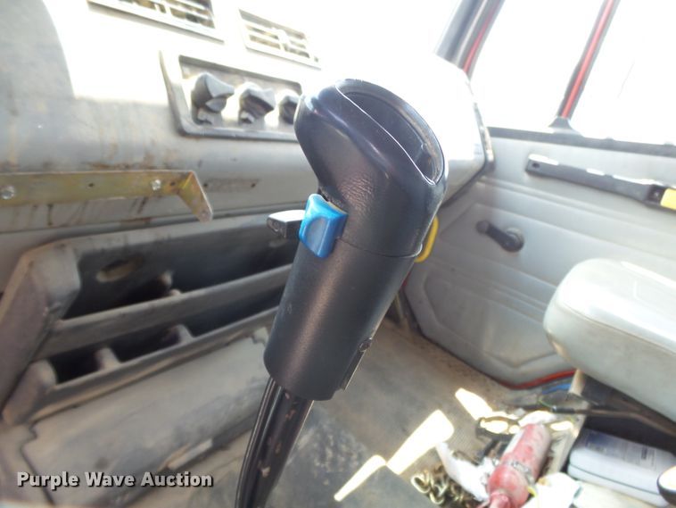 image for item DE7843 1996 Freightliner FL106 dump truck