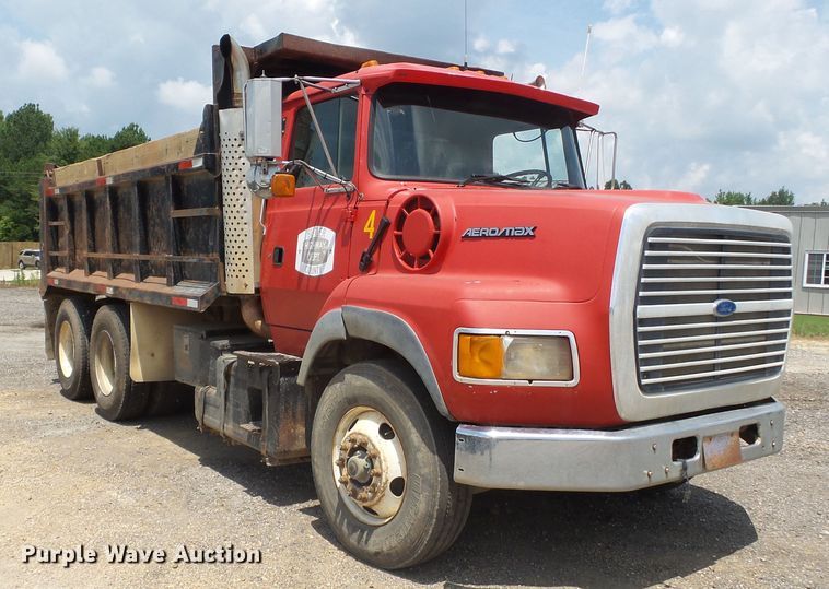 image for item DE7844 1994 Ford Aeromax L9000 dump truck