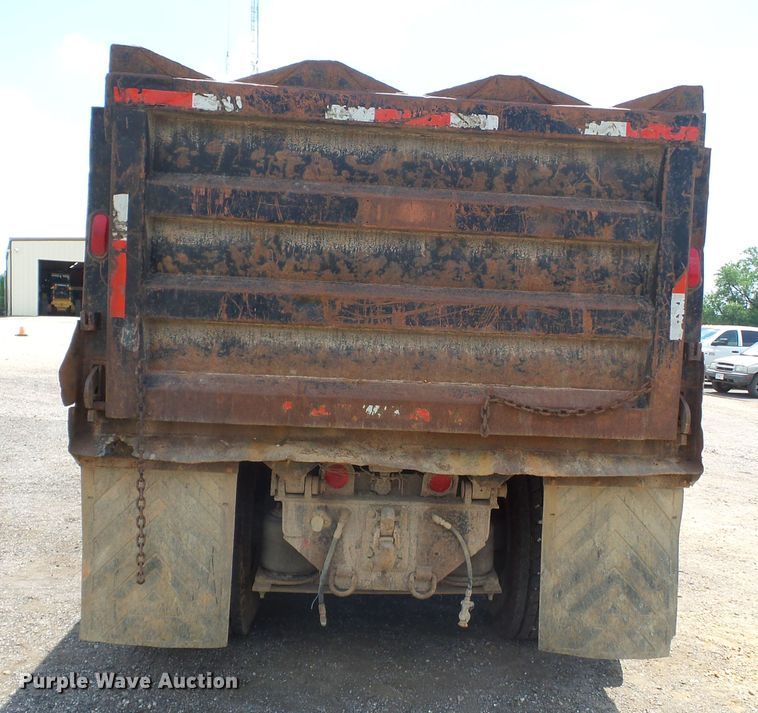 image for item DE7844 1994 Ford Aeromax L9000 dump truck