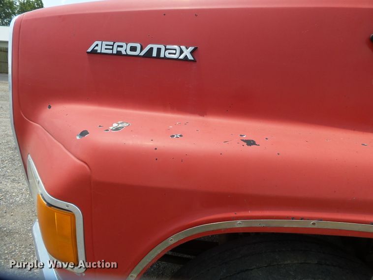image for item DE7844 1994 Ford Aeromax L9000 dump truck
