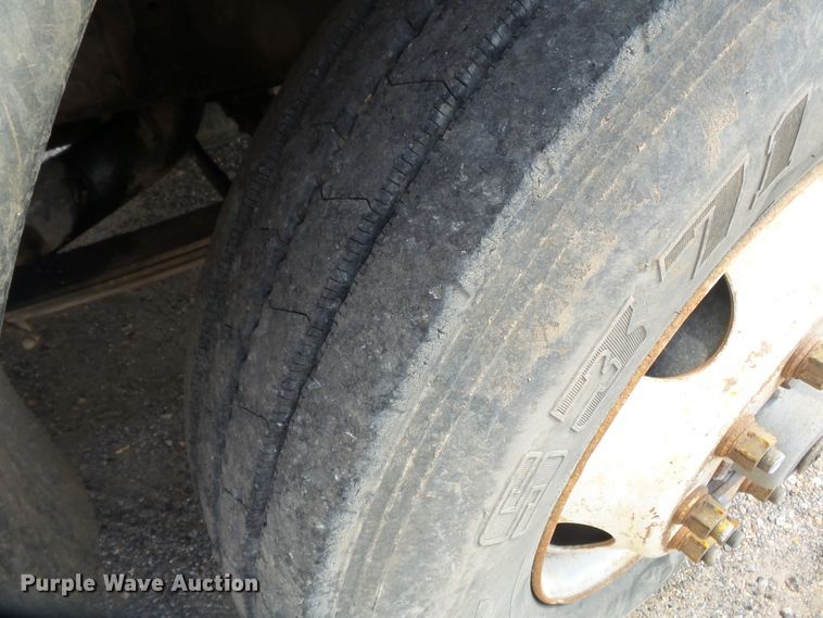 image for item DE7844 1994 Ford Aeromax L9000 dump truck