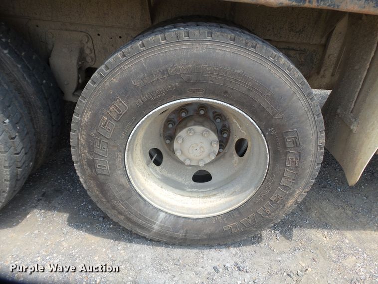 image for item DE7844 1994 Ford Aeromax L9000 dump truck