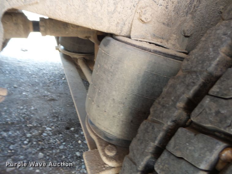 image for item DE7844 1994 Ford Aeromax L9000 dump truck