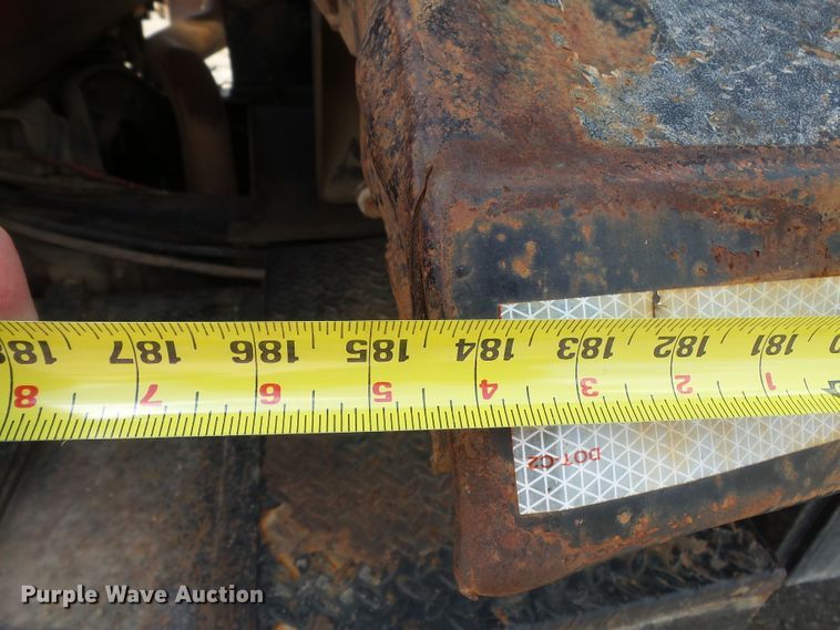 image for item DE7844 1994 Ford Aeromax L9000 dump truck