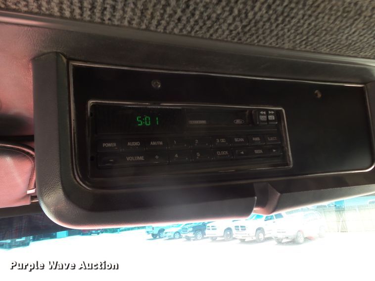 image for item DE7844 1994 Ford Aeromax L9000 dump truck