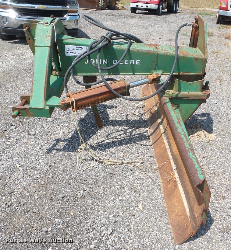 image for item DE7845 John Deere blade