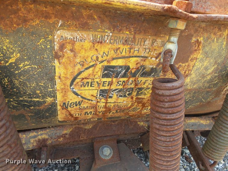 image for item DE7847 Meyer 8'W snow plow