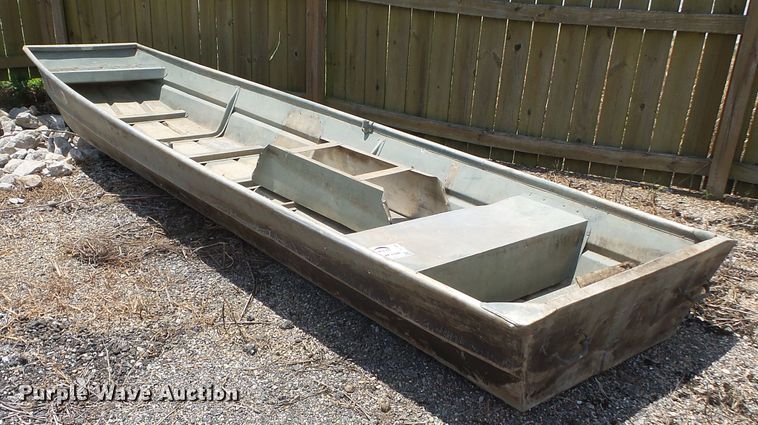 image for item DE7855 Aluminum boat