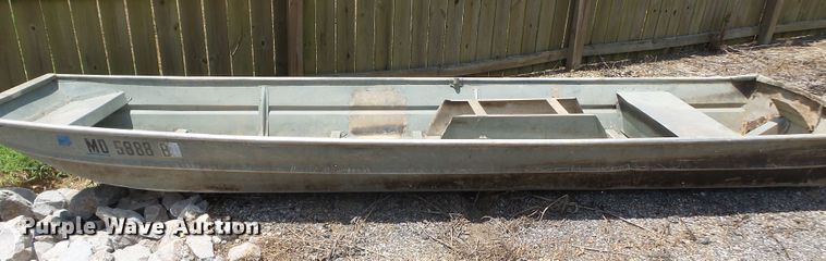 image for item DE7855 Aluminum boat