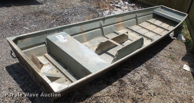 image for item DE7855 Aluminum boat