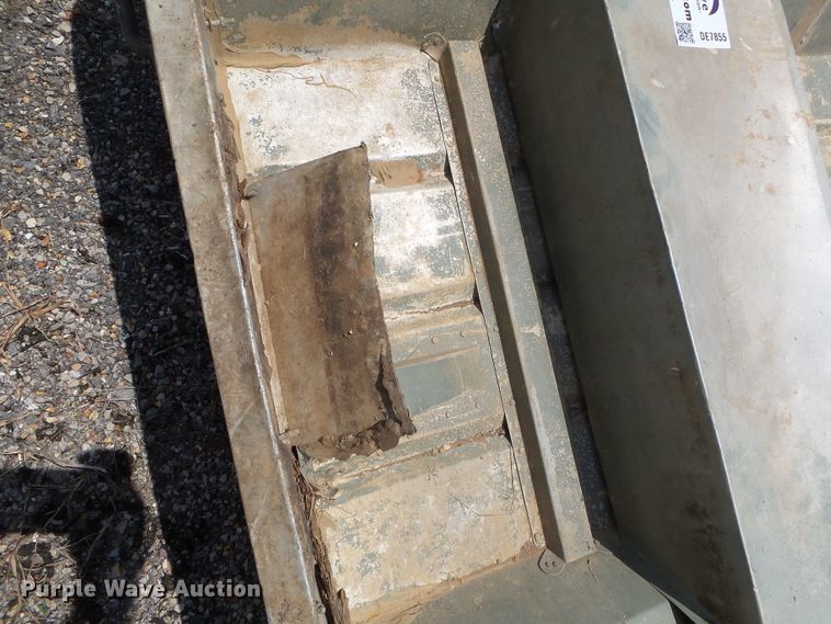 image for item DE7855 Aluminum boat