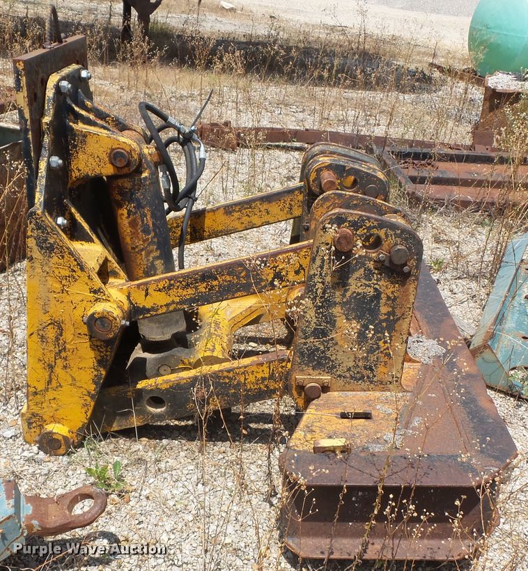 image for item DE7857 Volvo front mounted scarifier