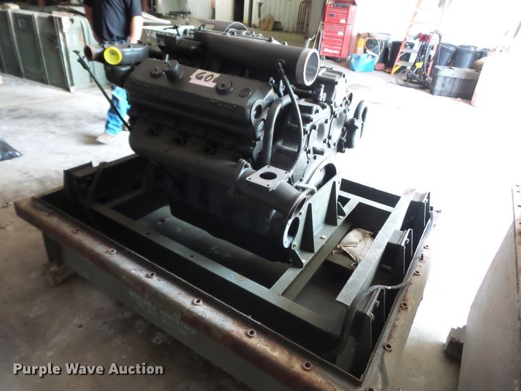 image for item DE7858 Detroit Diesel 8V71 disel engine