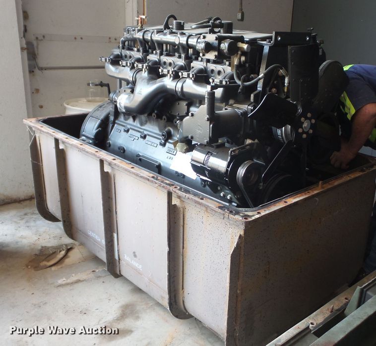 image for item DE7859 Cummins NHC-240 diesel engine