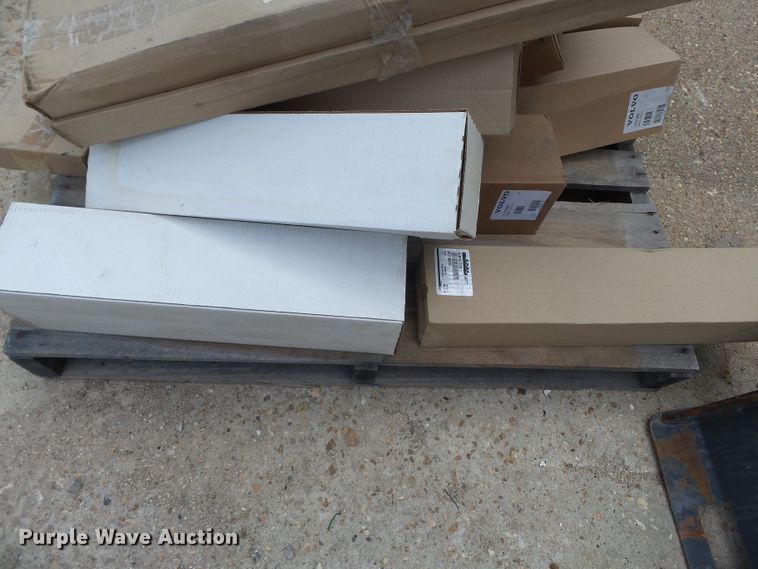 image for item DE7864 Volvo parts