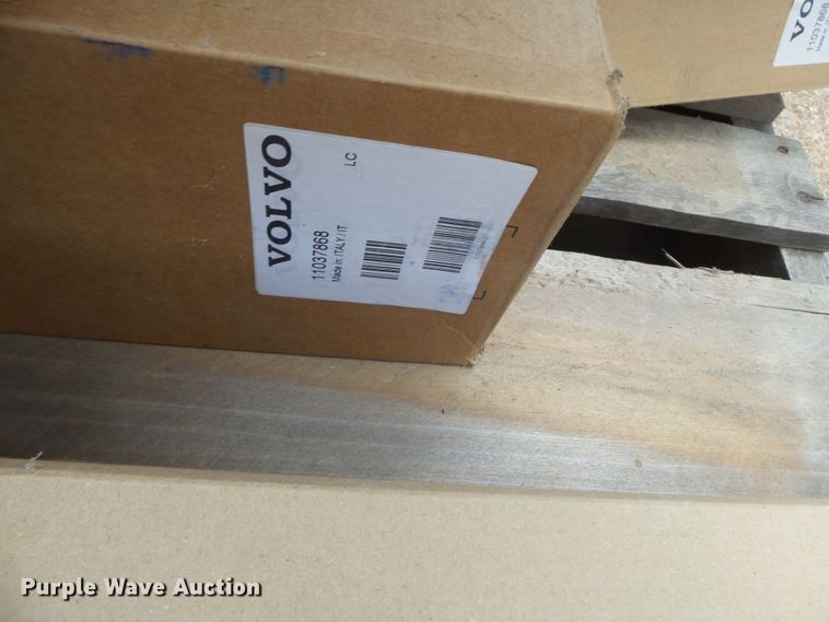 image for item DE7864 Volvo parts