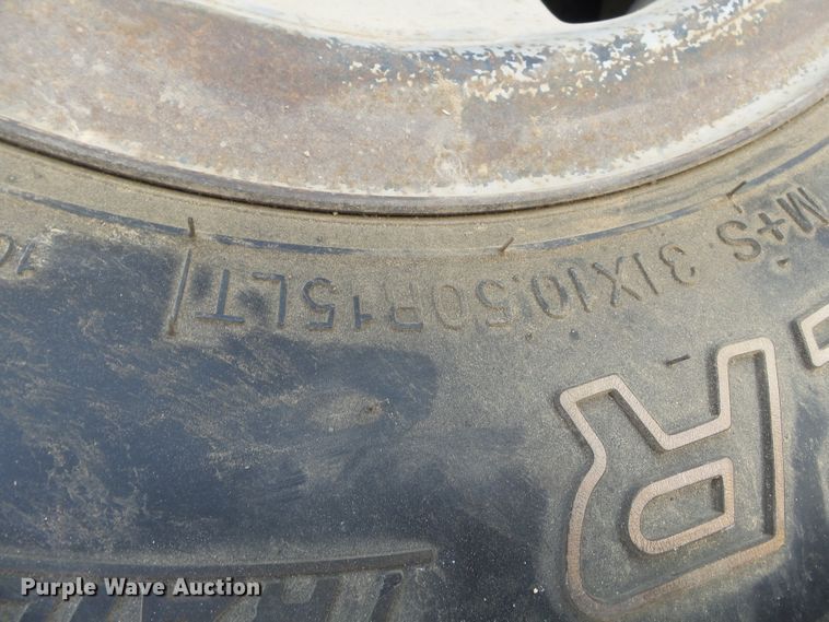 image for item DE7867 (15) tires and wheels