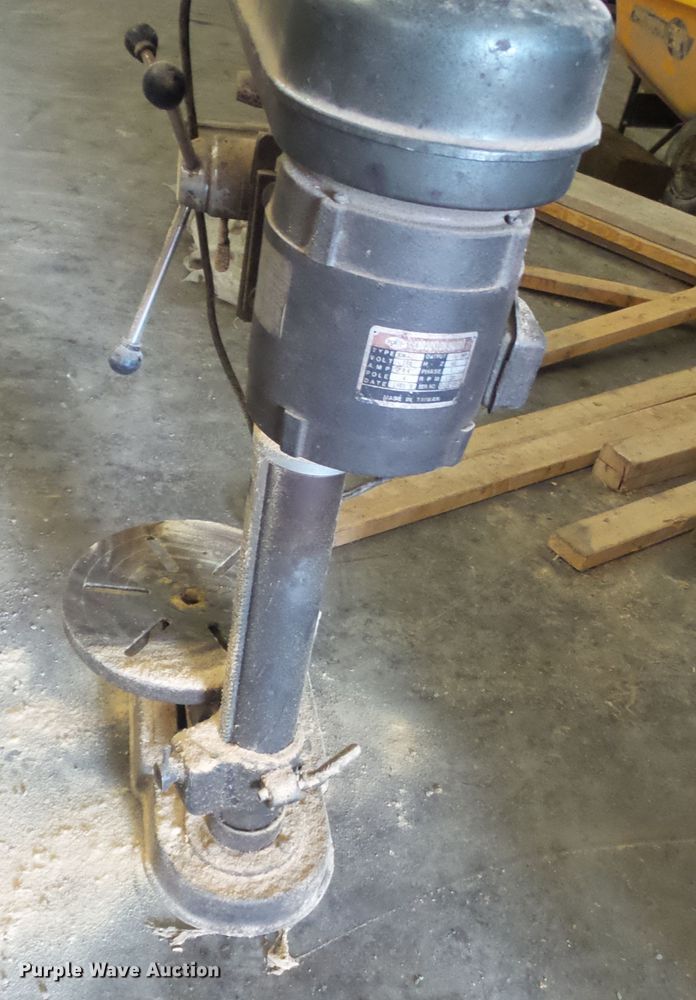 image for item DE7868 Drill press