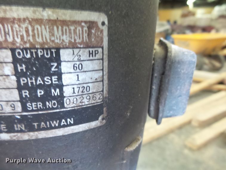 image for item DE7868 Drill press