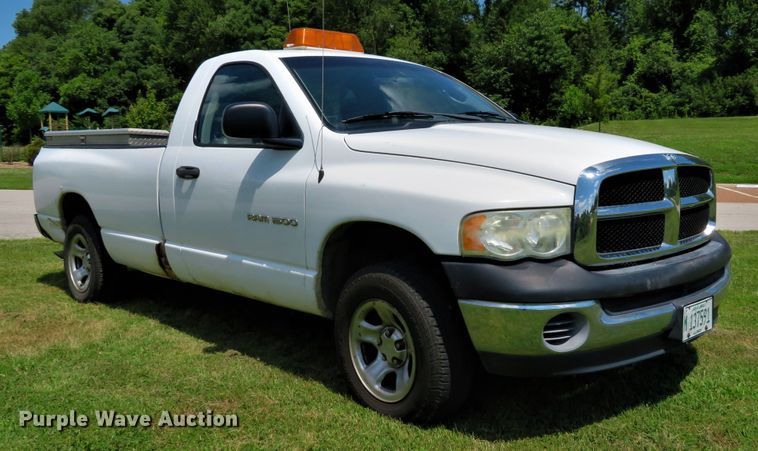 image for item DE8179 2002 Dodge Ram 1500 pickup truck