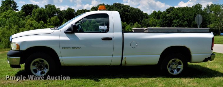 image for item DE8179 2002 Dodge Ram 1500 pickup truck