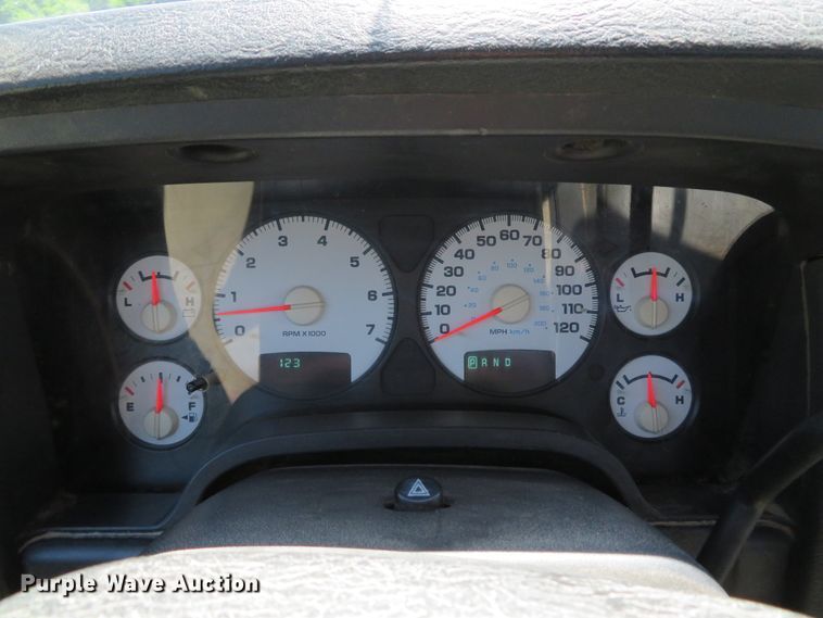 image for item DE8179 2002 Dodge Ram 1500 pickup truck