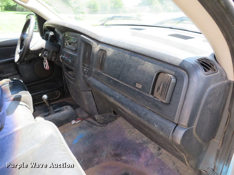 image for item DE8179 2002 Dodge Ram 1500 pickup truck