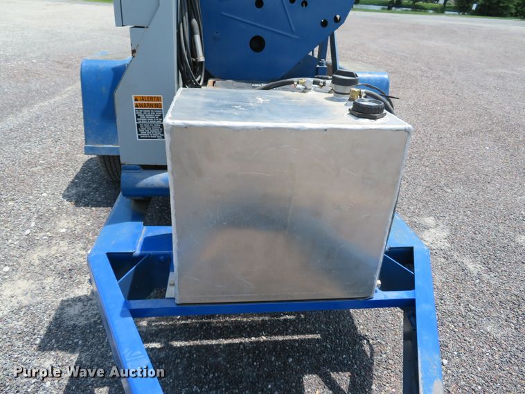 image for item DE8180 2001 Gorman Rupp T6A3-F4L-A pump