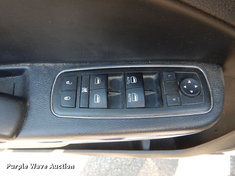 image for item DE8498 2014 Dodge Charger Police