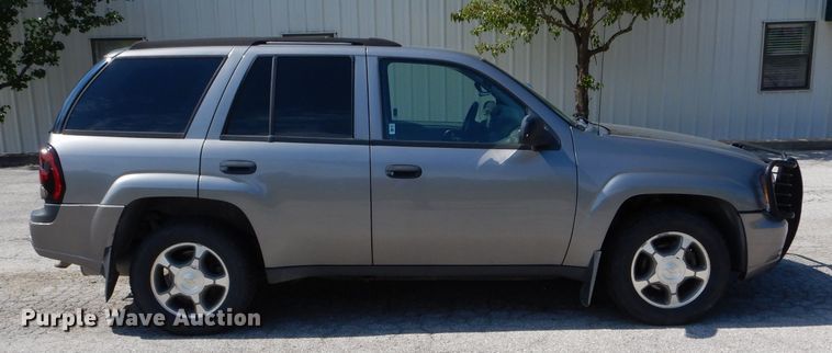 image for item DE8499 2007 Chevrolet TrailBlazer LS SUV