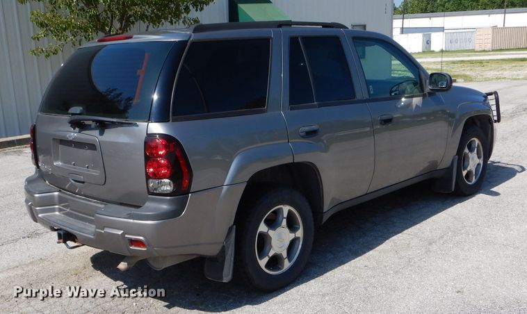 image for item DE8499 2007 Chevrolet TrailBlazer LS SUV