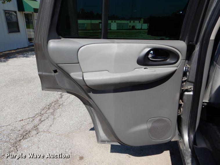 image for item DE8499 2007 Chevrolet TrailBlazer LS SUV