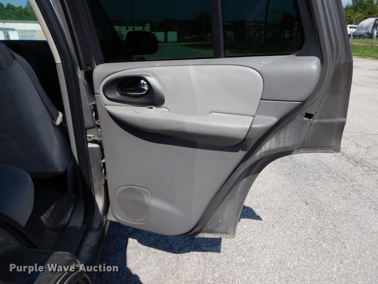 image for item DE8499 2007 Chevrolet TrailBlazer LS SUV