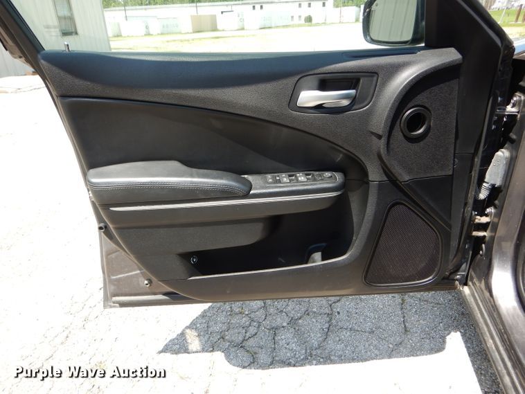 image for item DE8504 2016 Dodge Charger Police