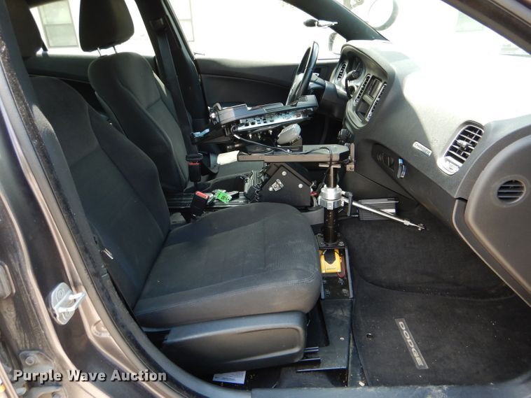 image for item DE8505 2013 Dodge Charger Police