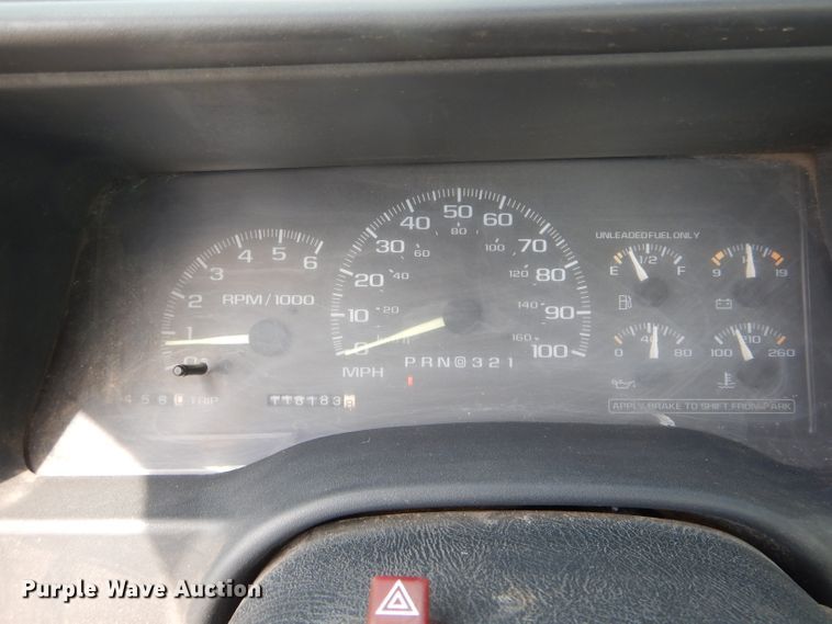 image for item DE8515 1997 Chevrolet C1500 pickup truck