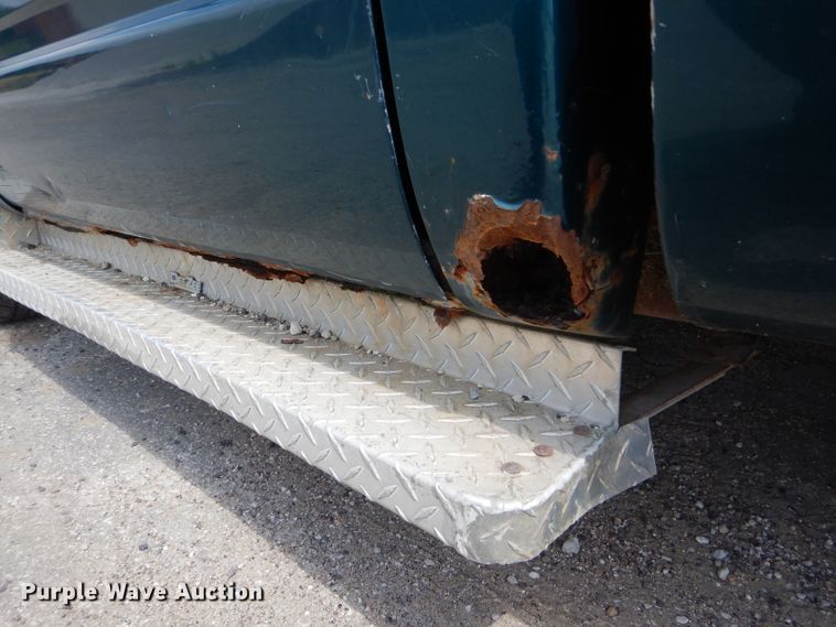 image for item DE8515 1997 Chevrolet C1500 pickup truck