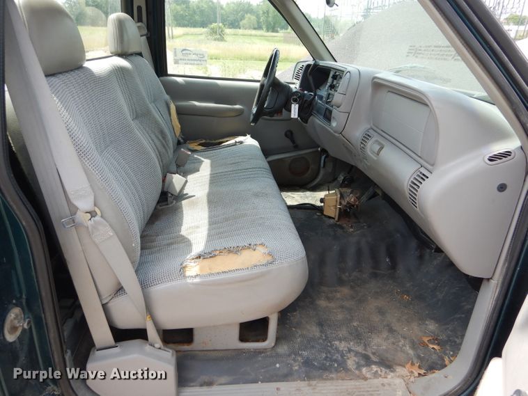 image for item DE8515 1997 Chevrolet C1500 pickup truck